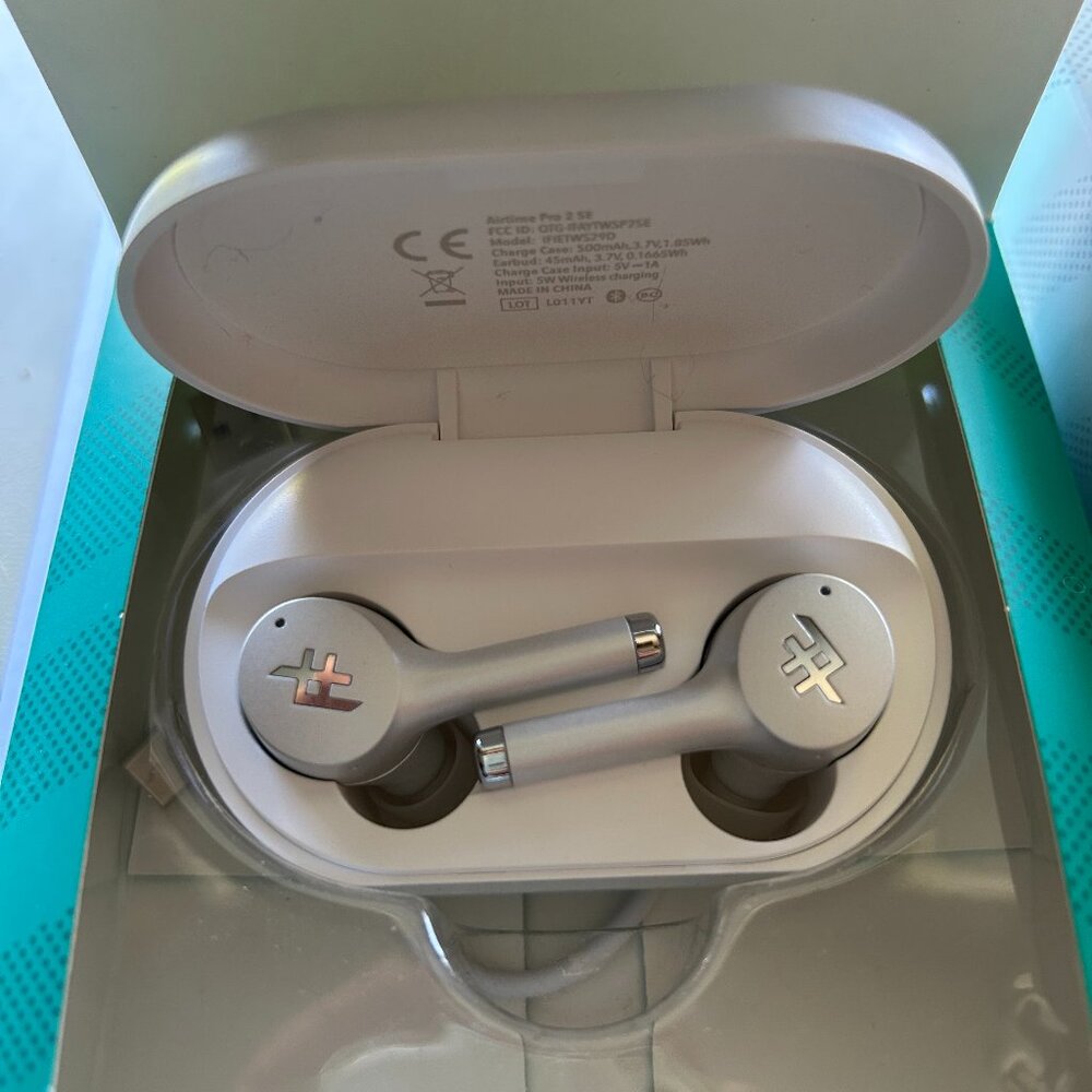 iFrogz Airtime Pro 2 SE Wireless Earbuds & Wireless Charging Pad - NEW